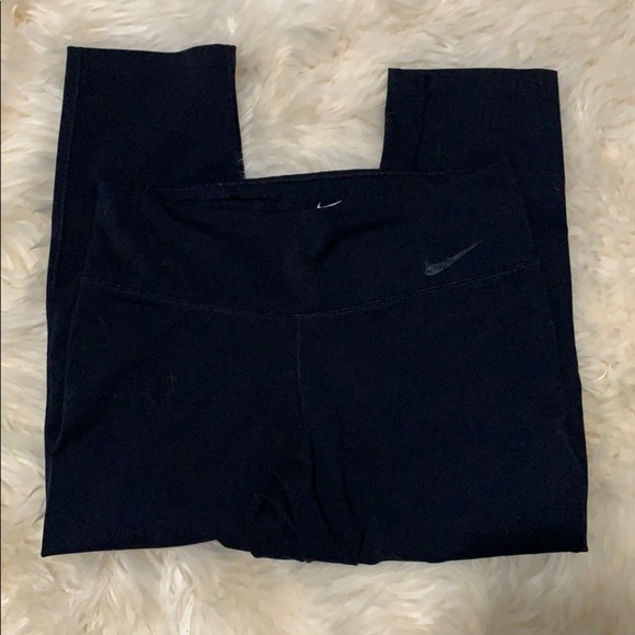 NIKE Dri-fit black crop leggings/capris - Picture 7 of 12